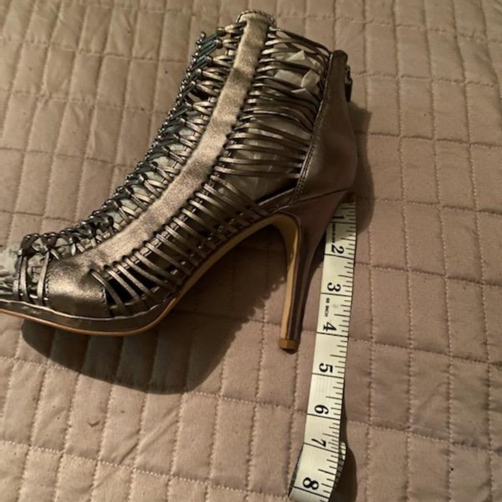 Women sandals